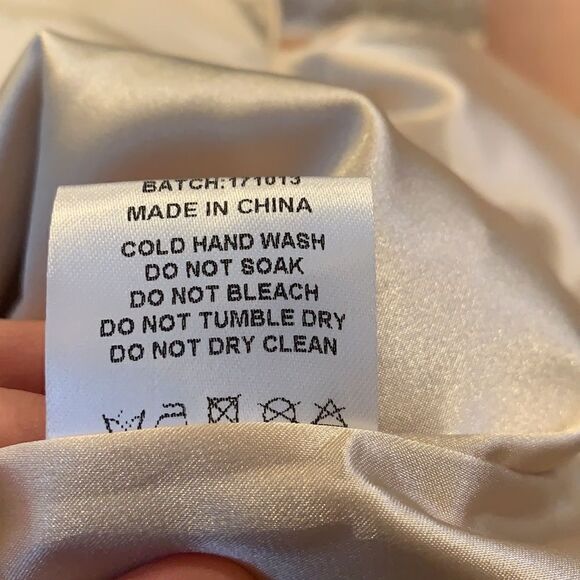 Bariano Australia Rose Gold Shimmer Skirt New with tags size 6 - Picture 10 of 12